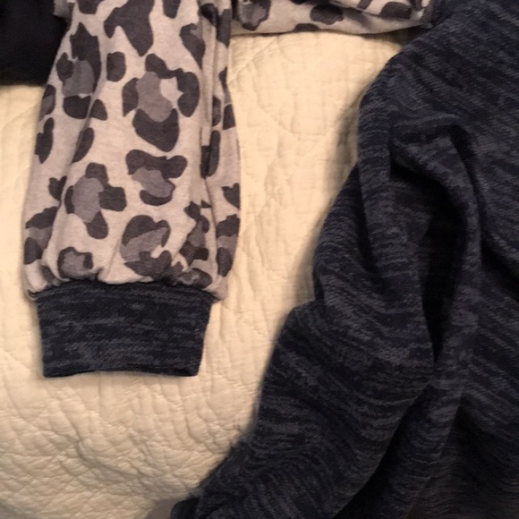 Sweatshirt Dress - Picture 6 of 6